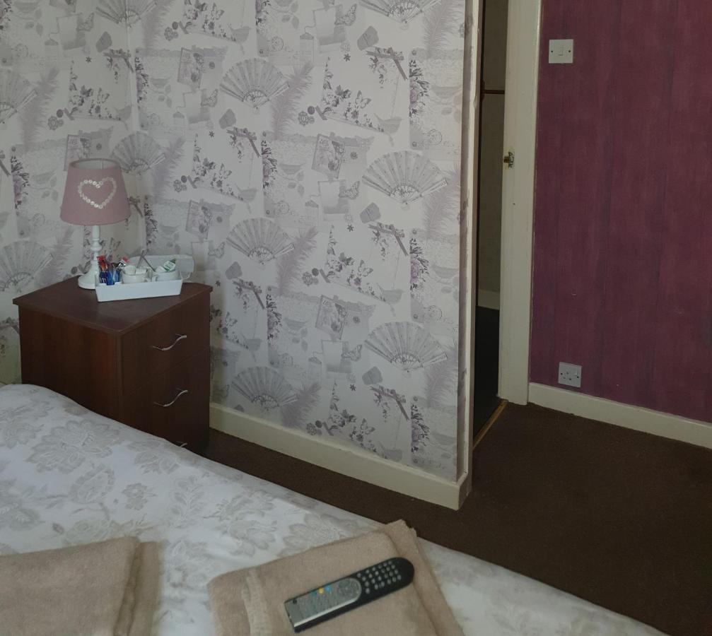 The Rutlands Bed & Breakfast Blackpool Bagian luar foto