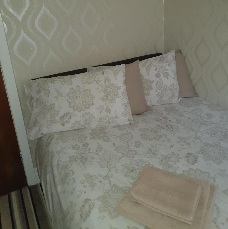 The Rutlands Bed & Breakfast Blackpool Bagian luar foto