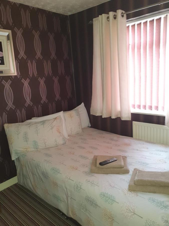 The Rutlands Bed & Breakfast Blackpool Bagian luar foto