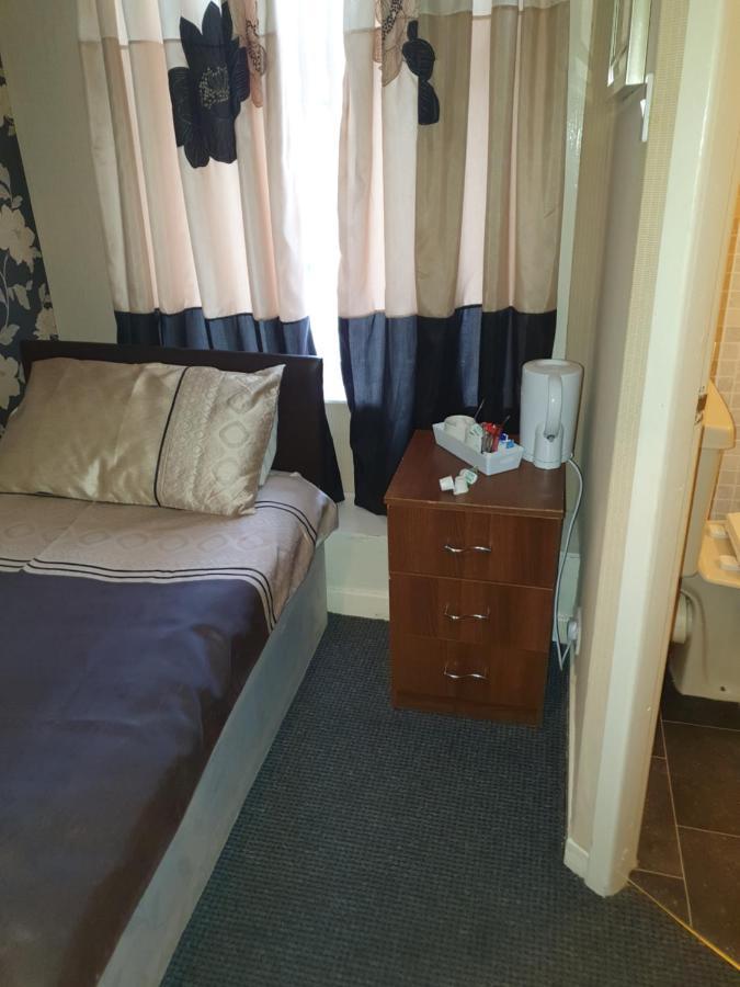 The Rutlands Bed & Breakfast Blackpool Bagian luar foto