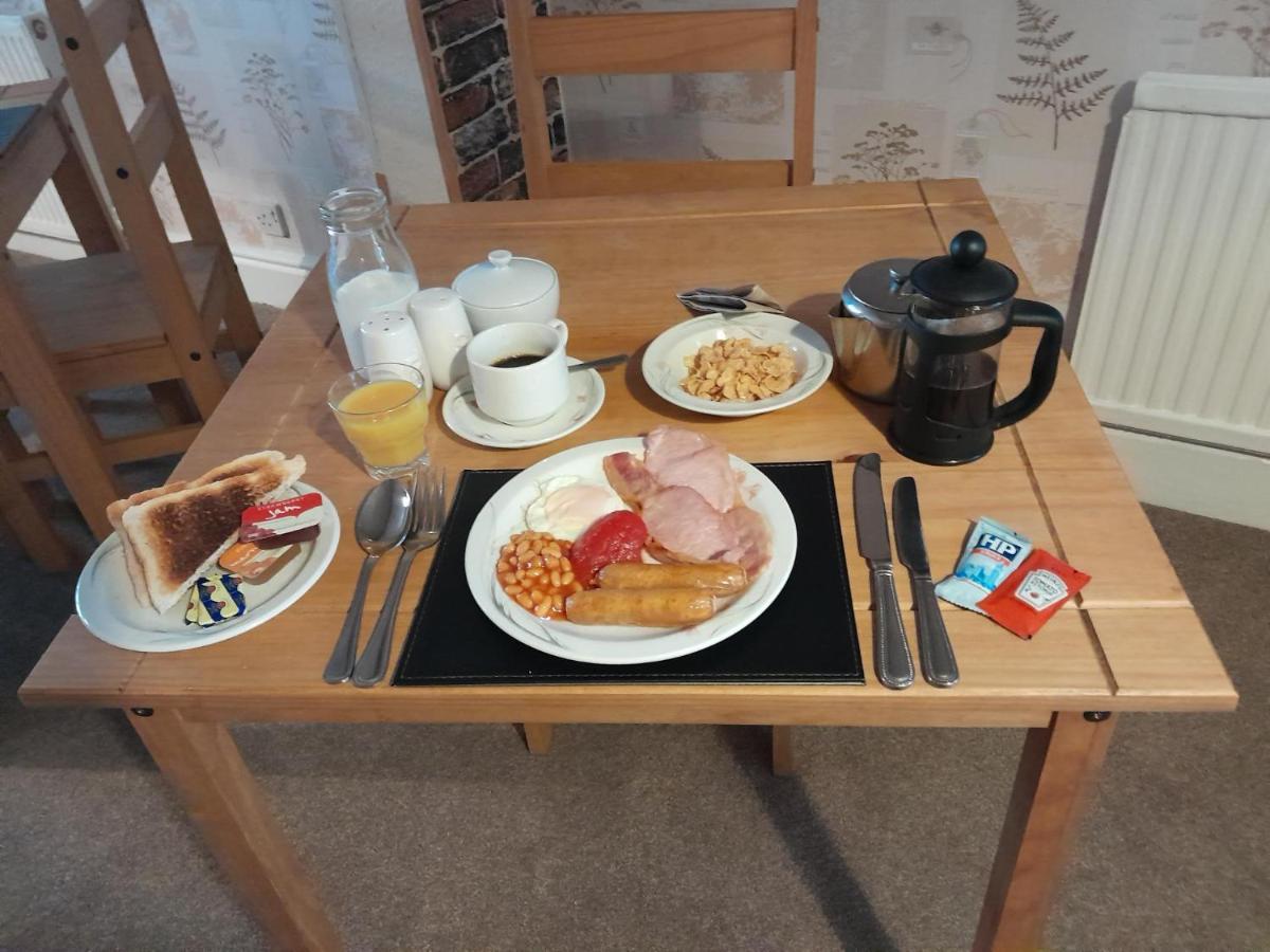 The Rutlands Bed & Breakfast Blackpool Bagian luar foto