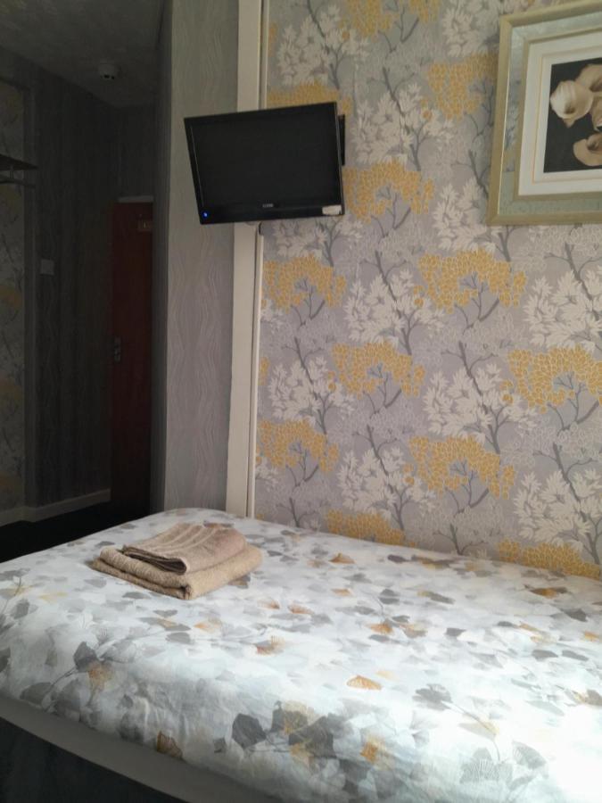 The Rutlands Bed & Breakfast Blackpool Bagian luar foto