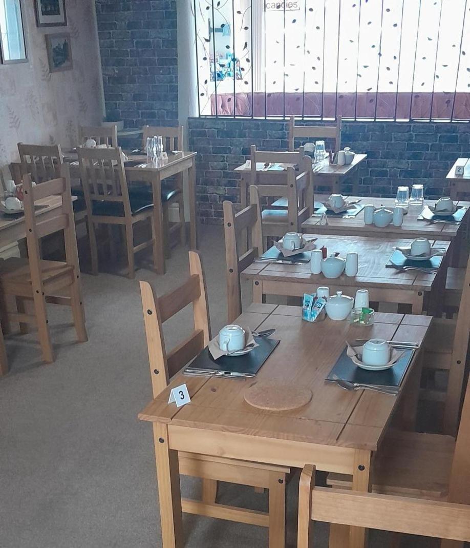 The Rutlands Bed & Breakfast Blackpool Bagian luar foto