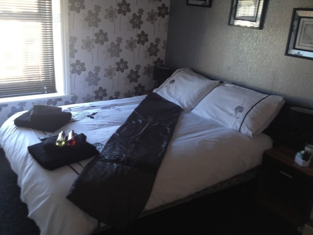 The Rutlands Bed & Breakfast Blackpool Bagian luar foto