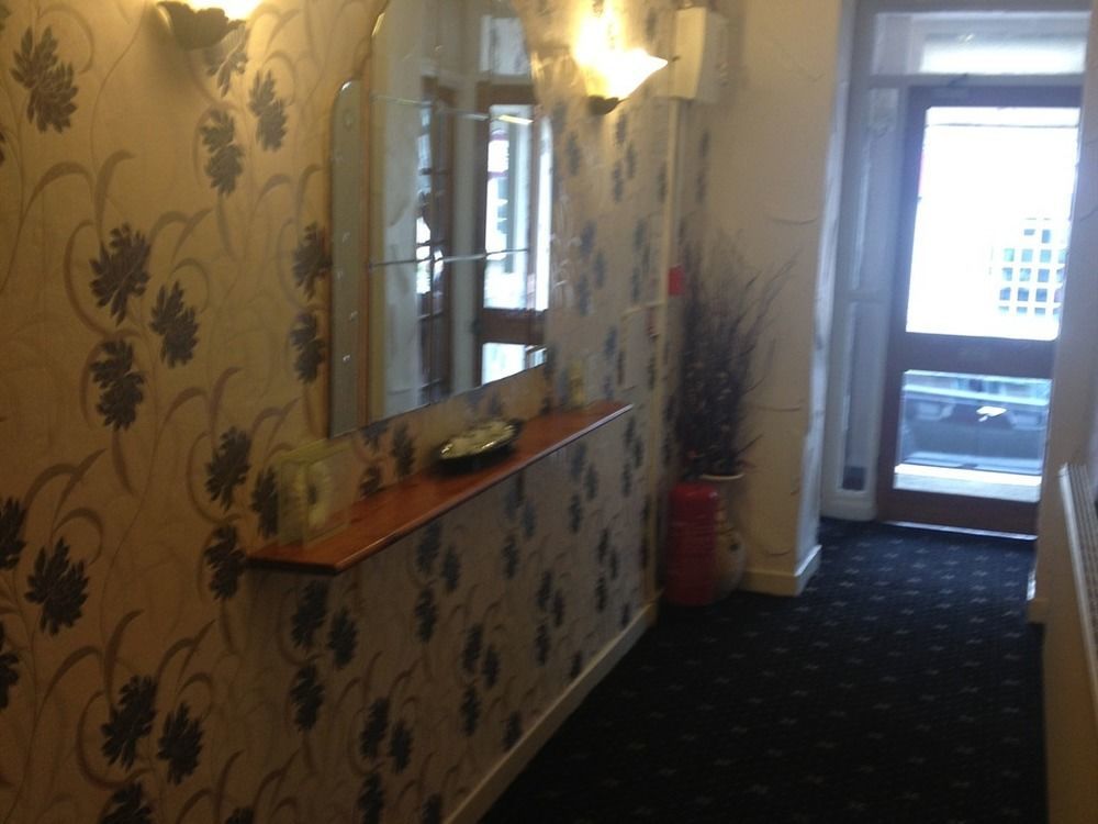 The Rutlands Bed & Breakfast Blackpool Bagian luar foto